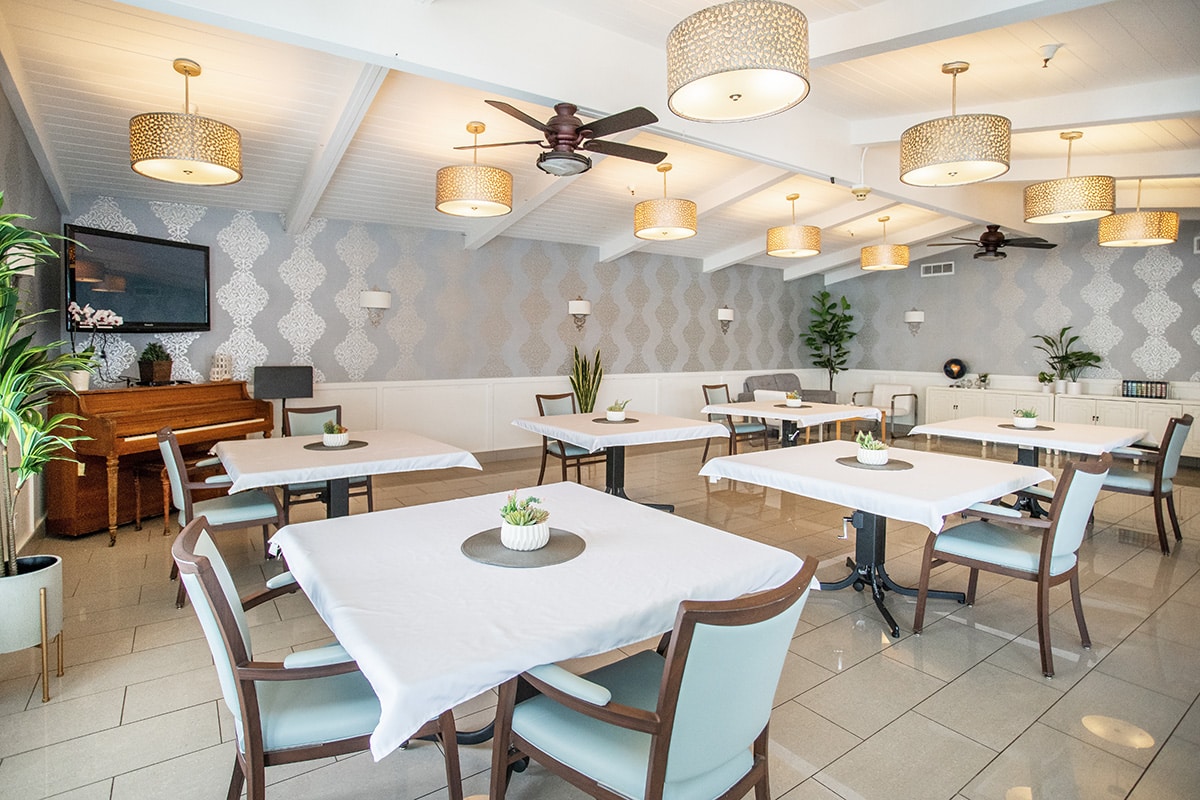 dining area at San Francisco Post Acute Care Center