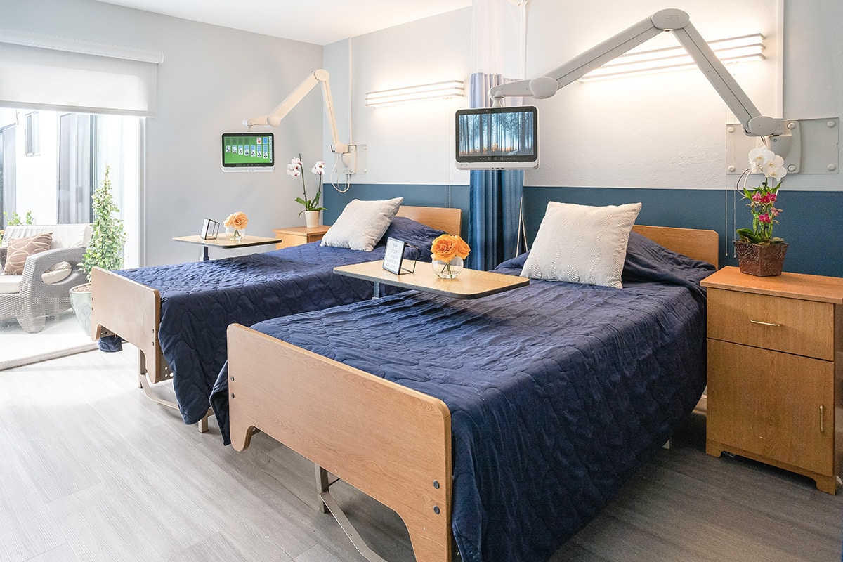 semi-private room at San Francisco Post Acute Care Center